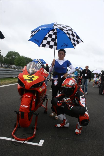 SUZUKI 015.jpg