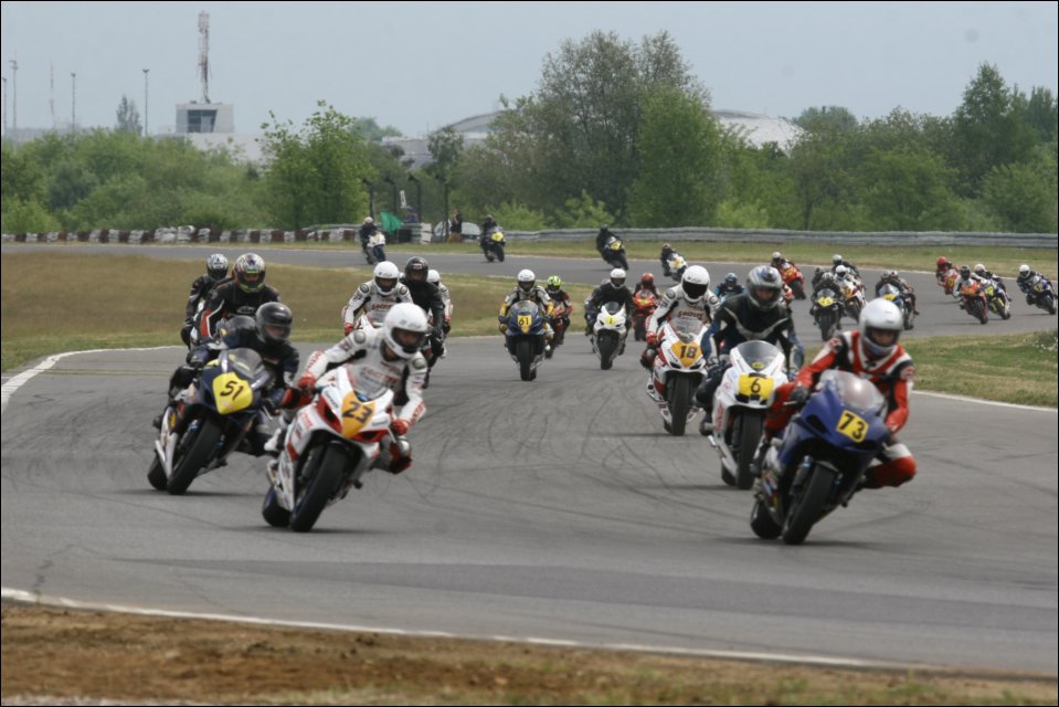 SUZUKI 059.jpg