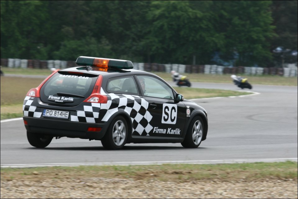 SUZUKI 071.jpg