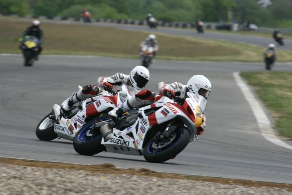 SUZUKI 086.jpg