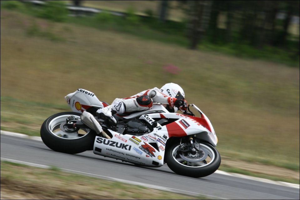 SUZUKI 102.jpg