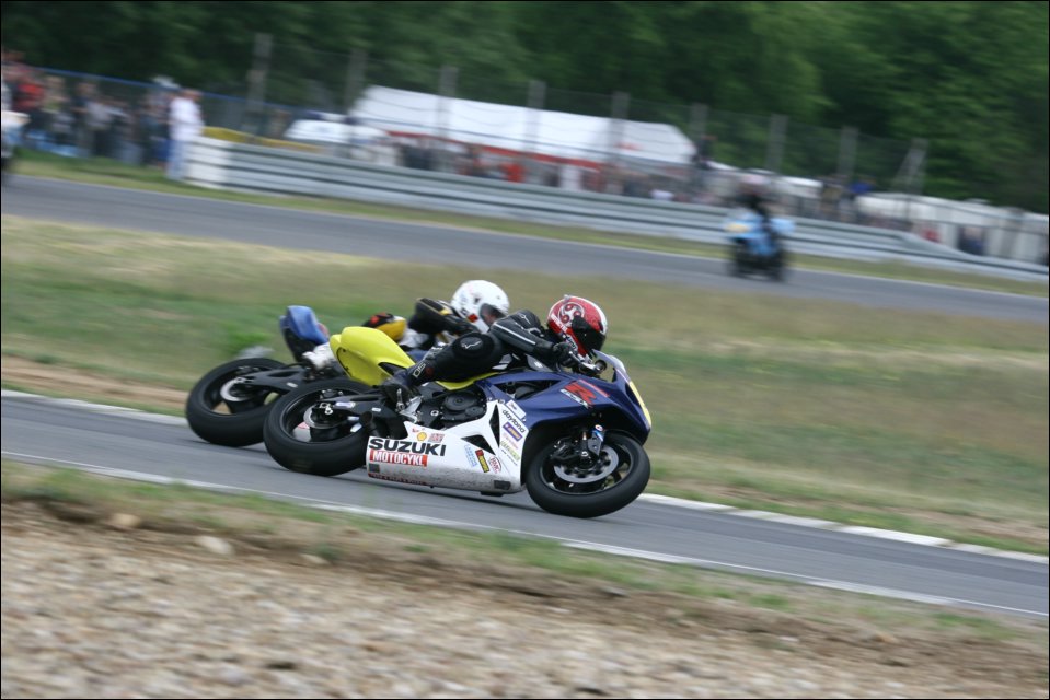 SUZUKI 191.jpg