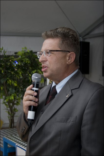 201.jpg