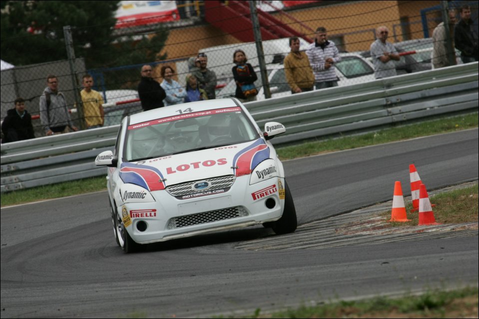 JU4G2003.JPG
